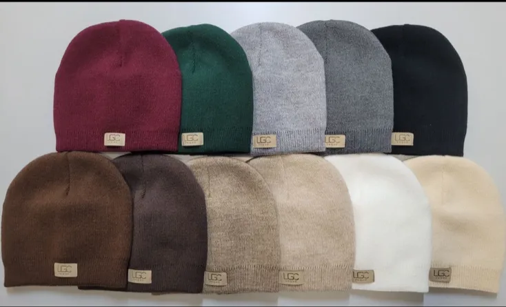Czapki damskie beanie UGG 12 szt w opakowaniu