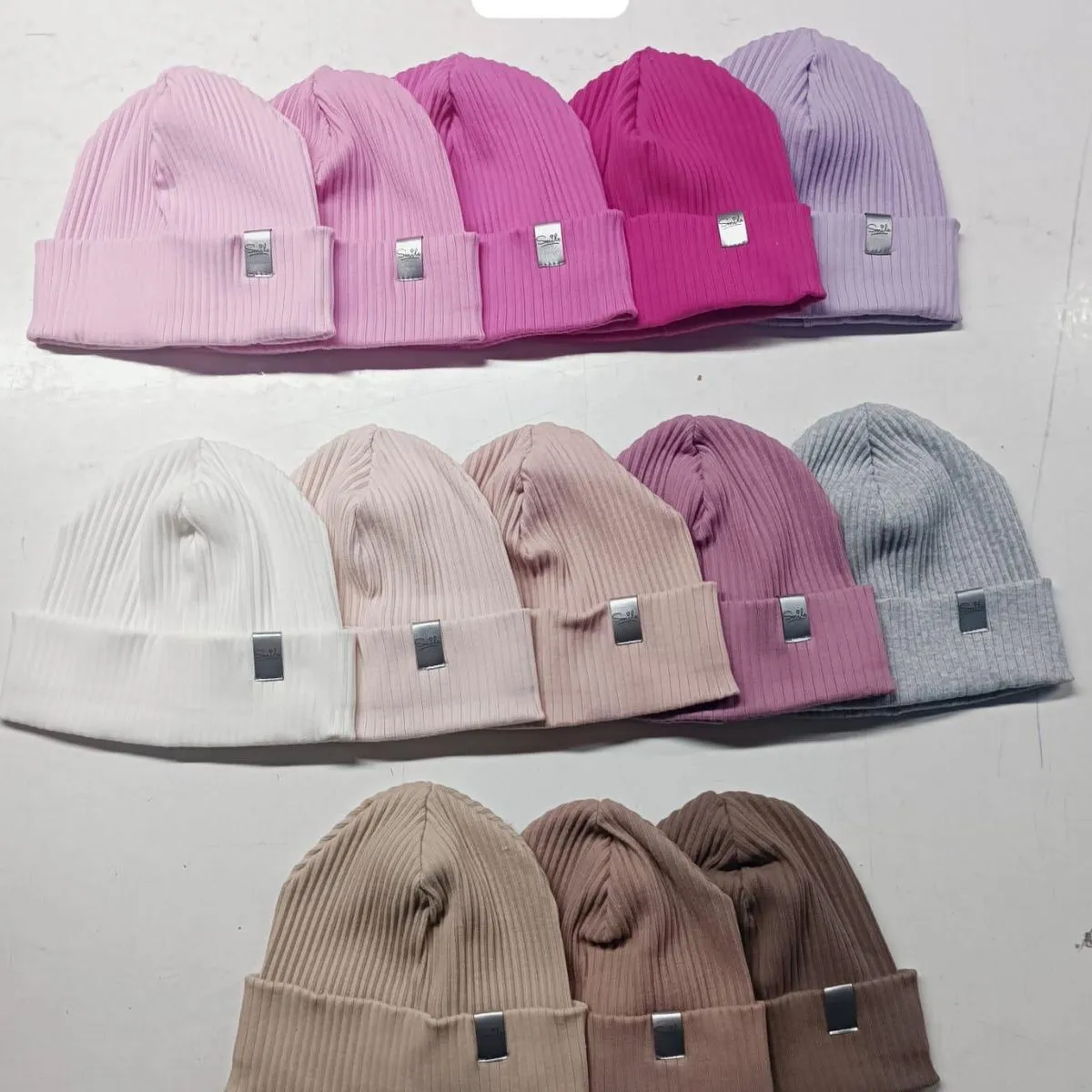 Czapki dziecięce beanie rozmiar S, 10 szt