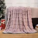 KOCE 200*220cm różowe z guziczkami