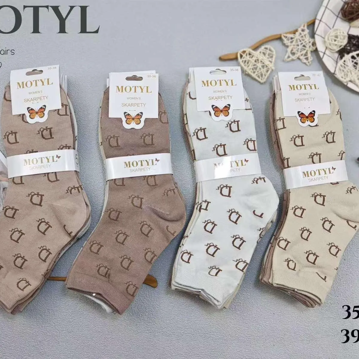 Skarpetki damskie Motyle beżowe z motylkiem 35/38-39/42