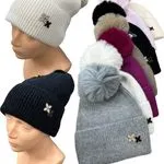 Czapka damska z pomponem MO021.01