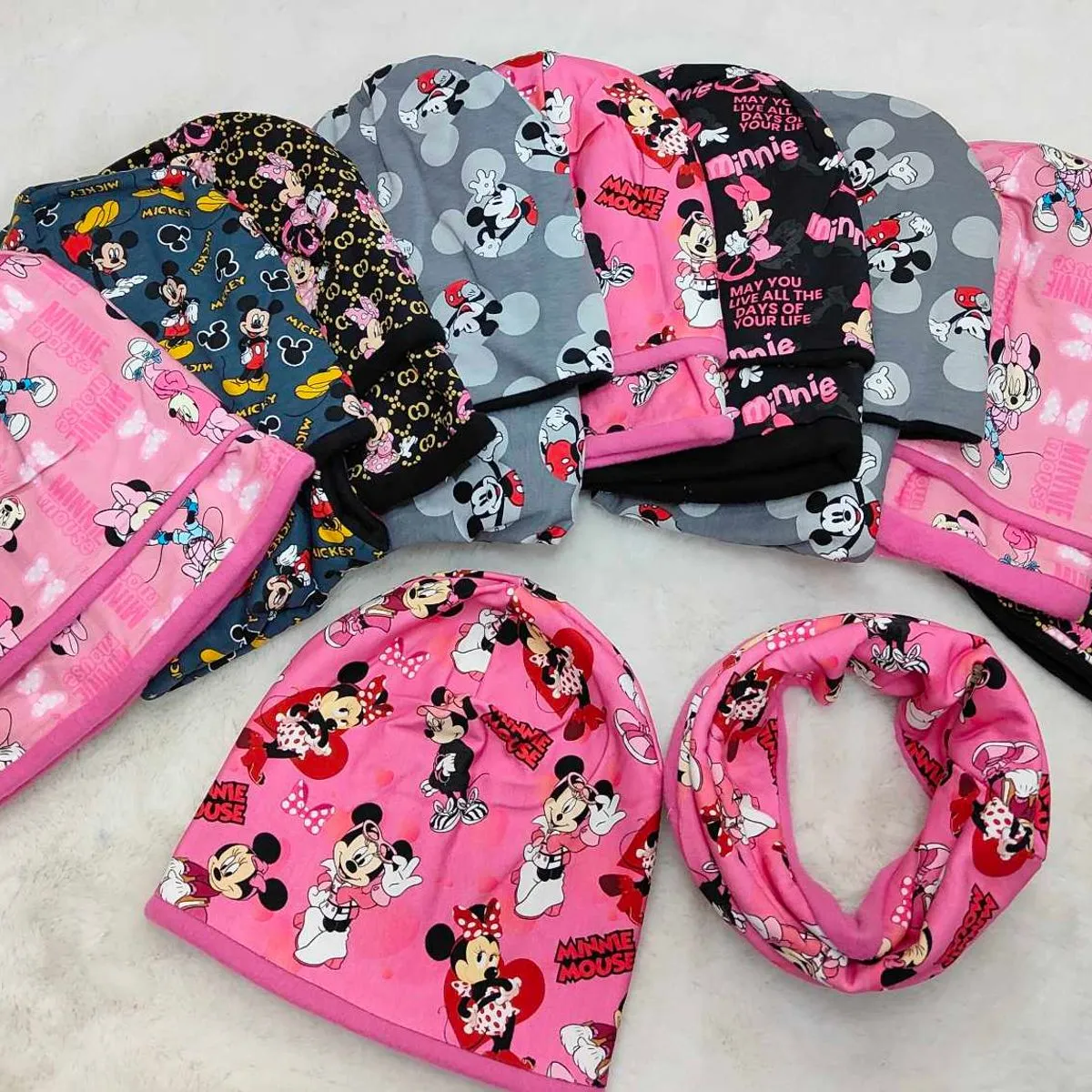 Komplet czapka komin Disney Mickey Mouse dla dzieci