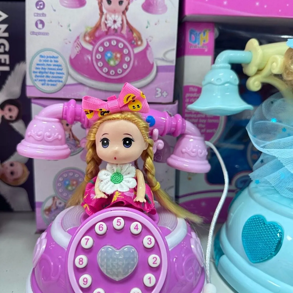 Zabawka Telefon z Lalką, Efektami Świetlnymi i Muzyką, Różowy
