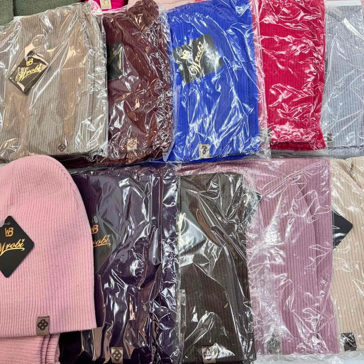 Czapki damskie VB beanie, 12 szt w opakowaniu