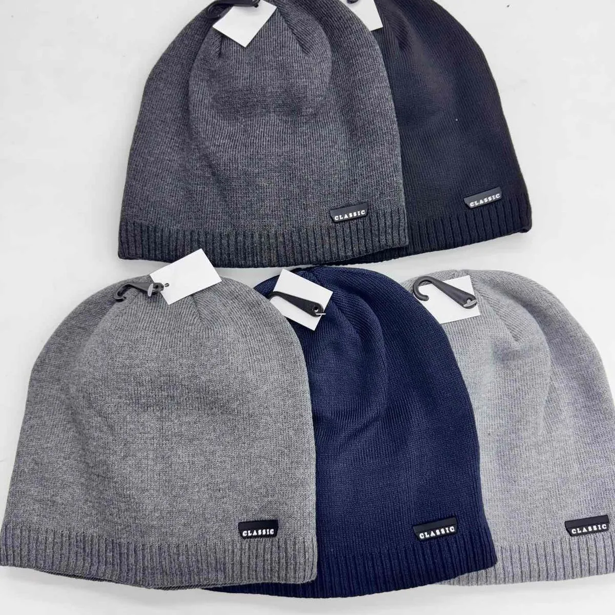 Czapki męskie beanie szare i czarne