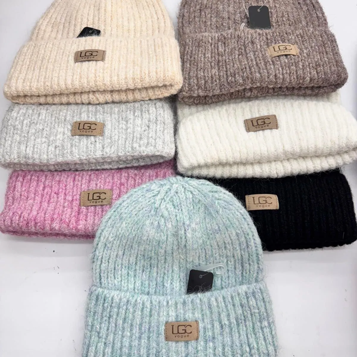 Czapki damskie beanie LG multikolor