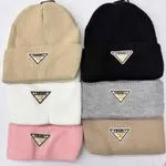 Czapki damskie beanie Cenelli 6 kolorów