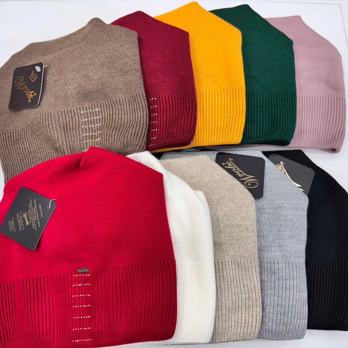 Czapki damskie beanie dzianinowe 12 kolorów