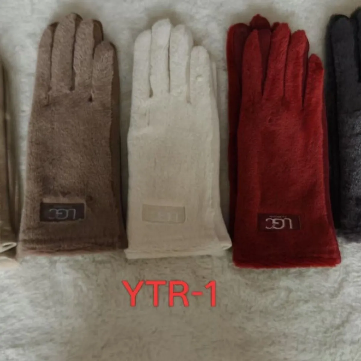 Rękawiczki damskie YTR-1 z naszywką UGG, 6 kolorów