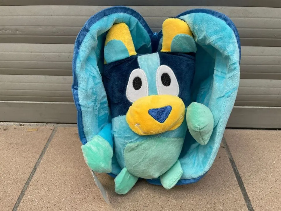 Maskotka Pluszowa Bluey w Rozkładanym Etui na Zamek