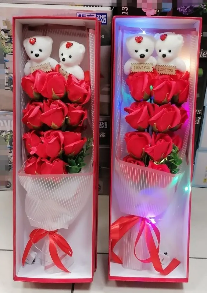 Pudełko z LED Różami i Misiami Pluszowymi
