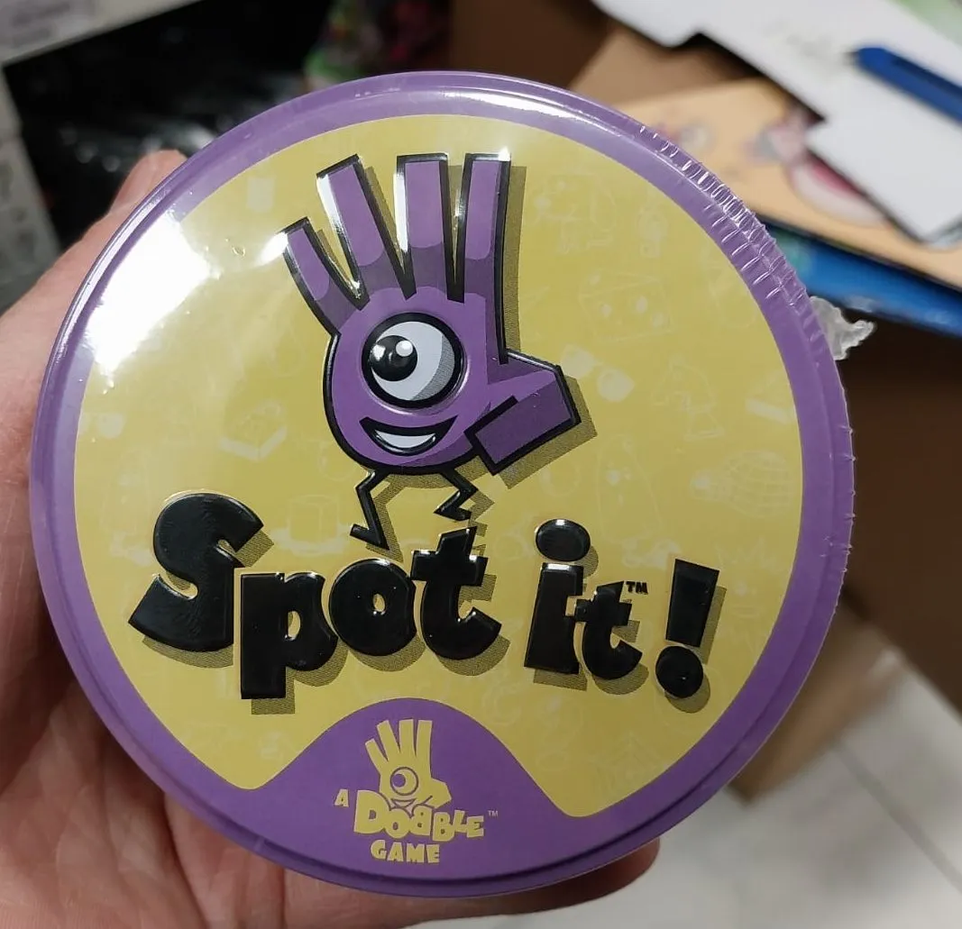 Zabawki Karty Spot It! Gra karciana Dobble