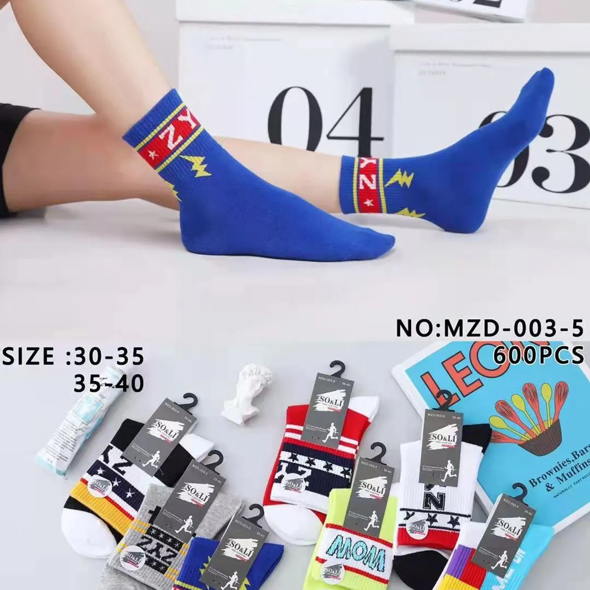 Skarpetki damskie SO&LI niebieskie z wzorem błyskawicy 30-35/35-40