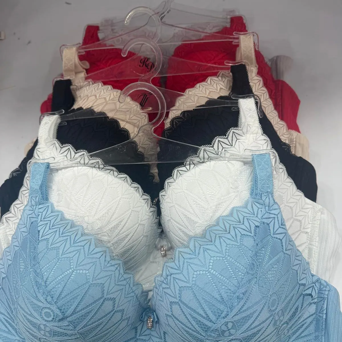 Biustonosz Damski bez Drutu 84