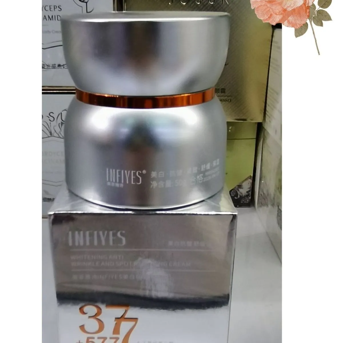 Krem do twarzy Whitening Anti Wrinkle LIVES 37+577