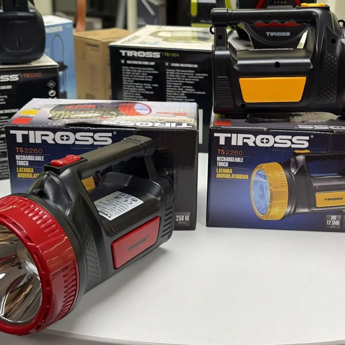 Latarka Tiross TS-1201