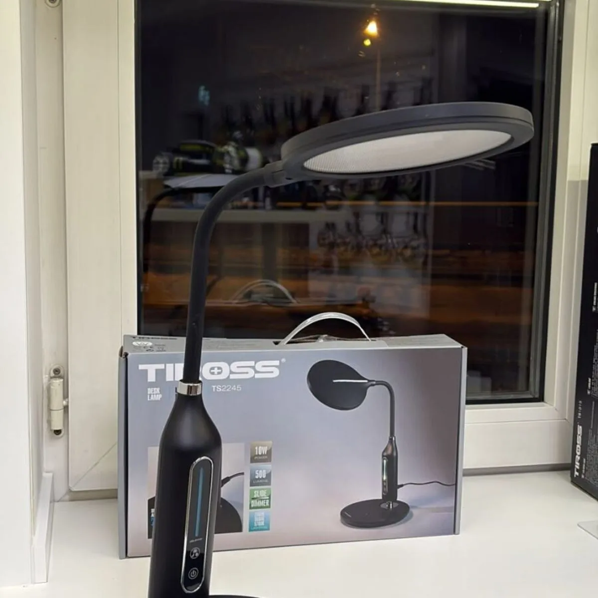 Lampki biurkowe LED Tiross czarny ekran