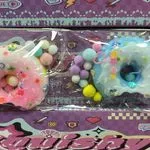 Zabawka Squishy Toys Pączek Donut z Pomponami 16 szt.