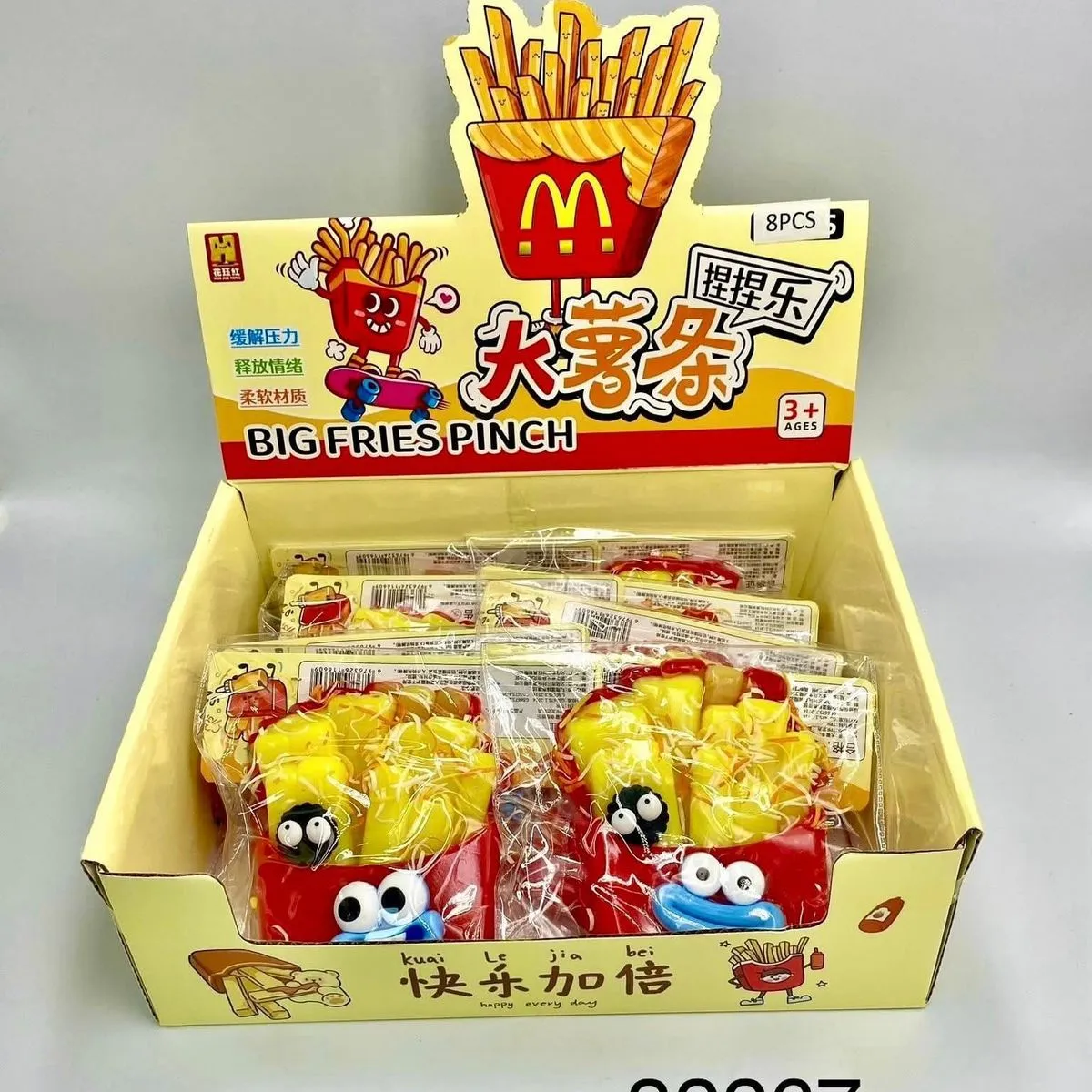 Gniotek Antystresowy Big Fries Pinch Frytki, Opakowanie 8 szt.