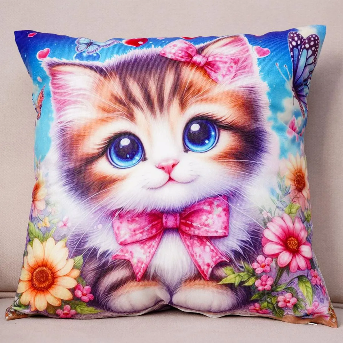 Poszewki 40x40 cm z kotkiem i motylami