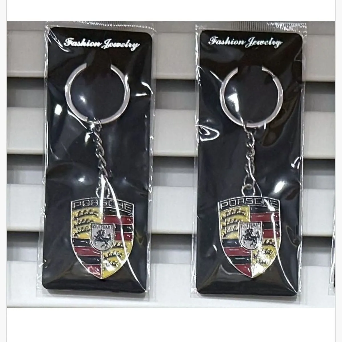 Brelok do kluczy z logo Porsche, czarny