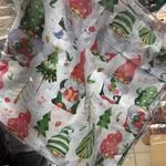 Poszewki 40x40 cm motyw gnomy świąteczne