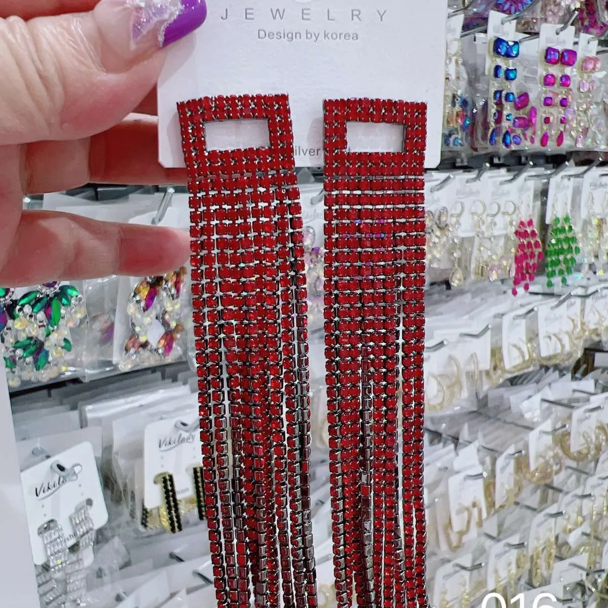 Kolczyki damskie wiszące czerwone z kryształkami