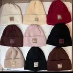 Czapki damskie beanie z naszywką MINU, 12 szt