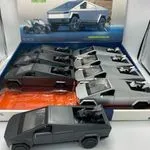Zabawka Samochód 2w1 Drive Cybertruck 8PCS