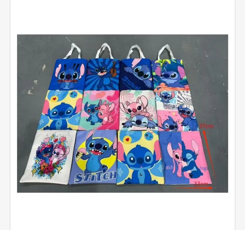 Torebka Stitch z pluszu 23x15 cm