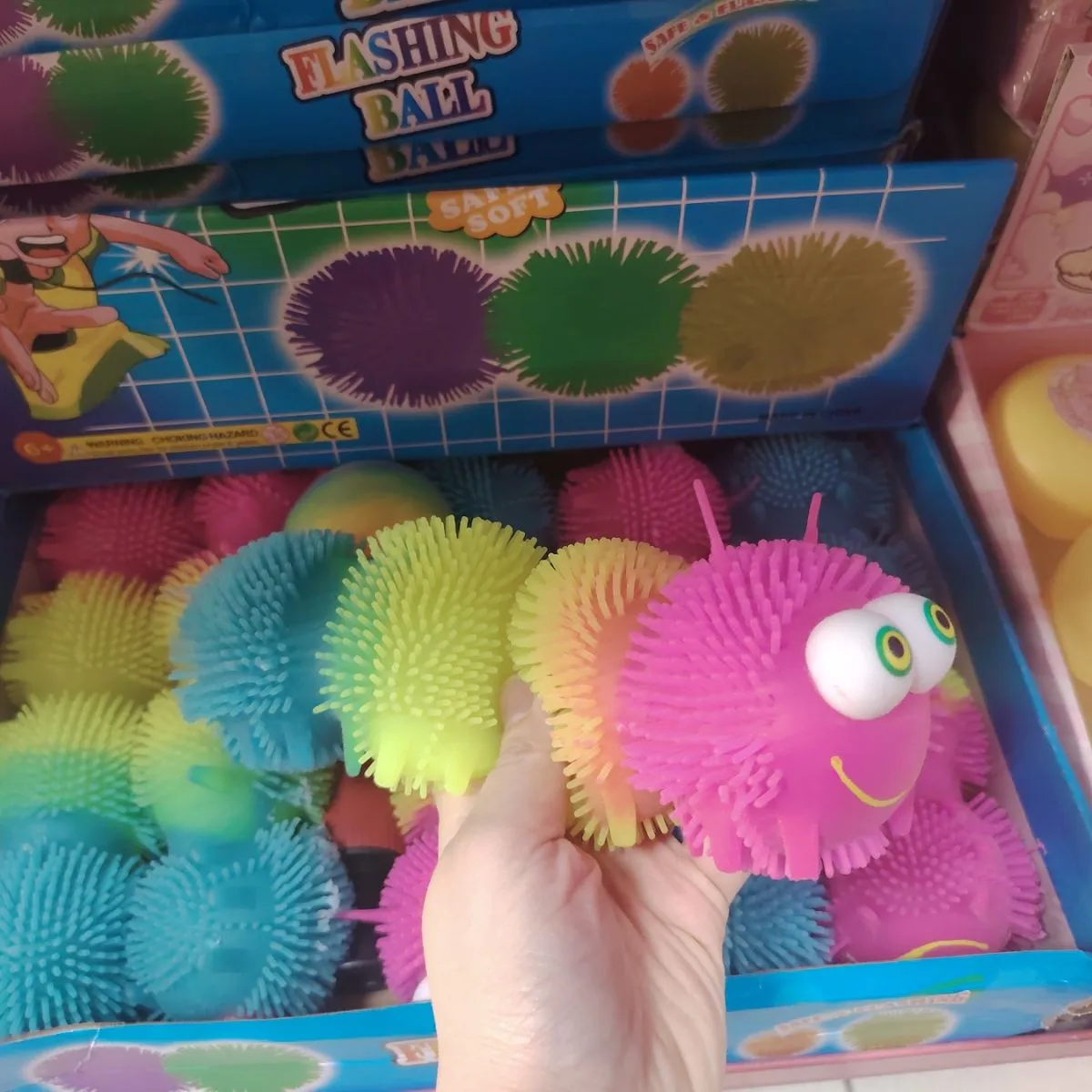 Gniotki Flashing Ball - kolorowe piłki antystresowe