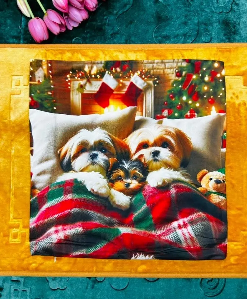 Poszewki 40x40 cm z Shih Tzu świąteczne