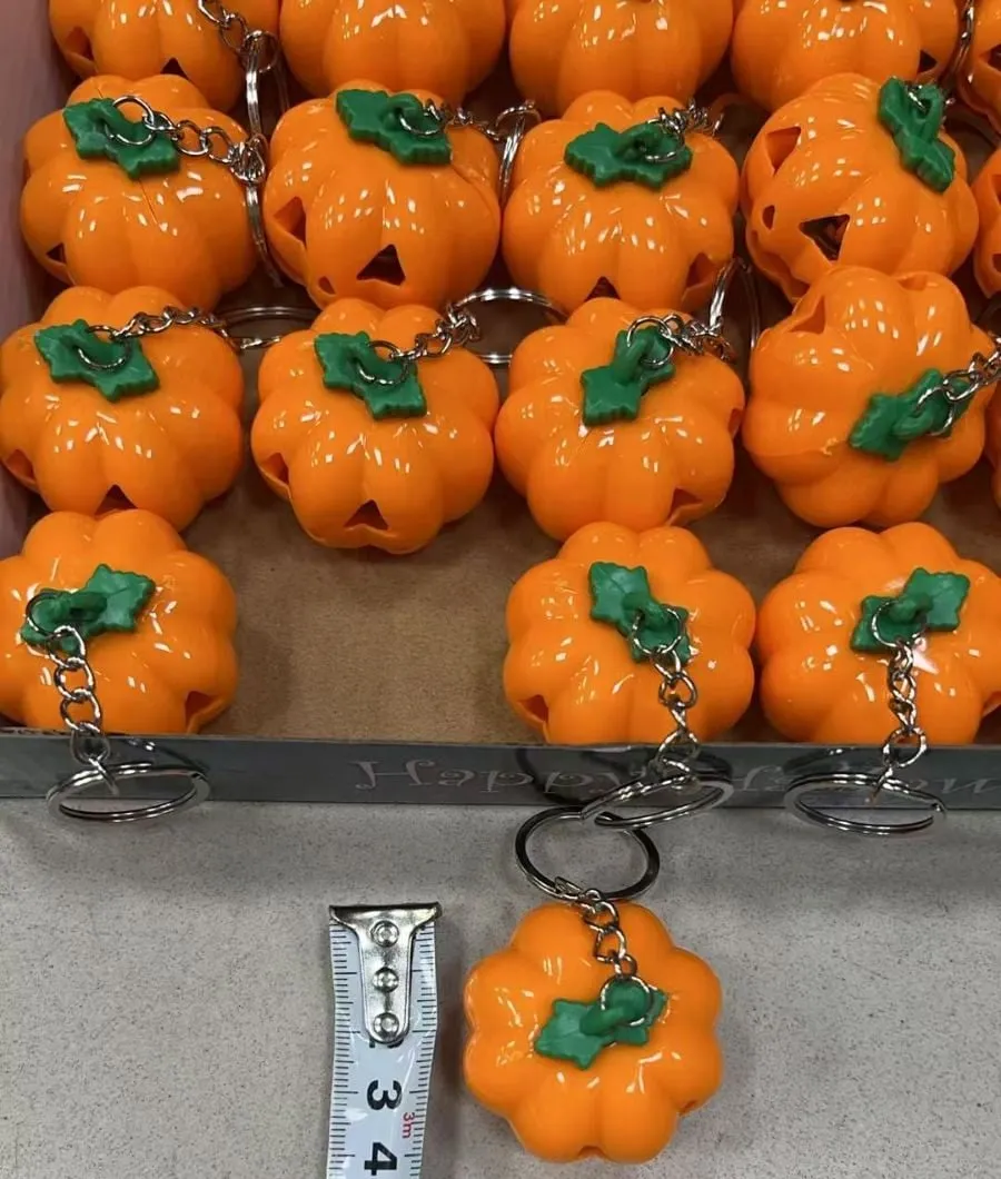 Dekoracja LED Halloween Brelok Dynia 4cm 12szt