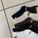 Skarpetki damskie z wzorem kwiatowym czarne białe brązowe