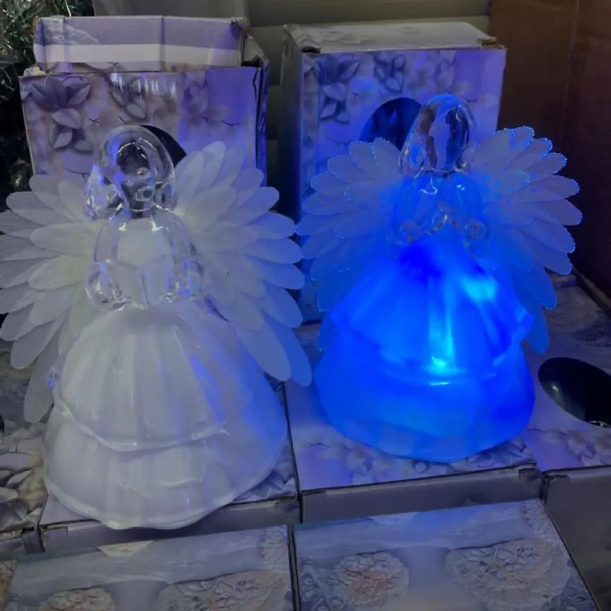 Lampka Dekoracyjna Anioł Średnia ze Światłem LED