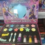 Zestaw kosmetyczny Demon Hunters Kpop Makeup Series