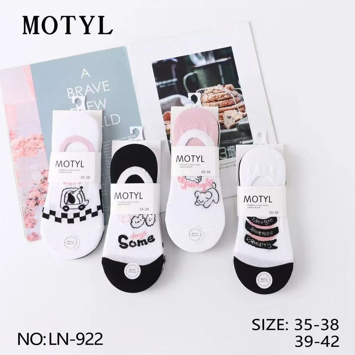 Skarpetki damskie Motyl z nadrukami, rozmiary 35-38/39-42