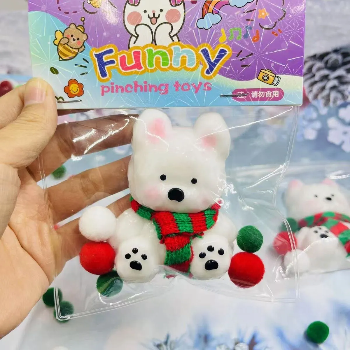 Zabawki Squeeze Toys Gniotek Biały Miś w Szaliku 24 szt.