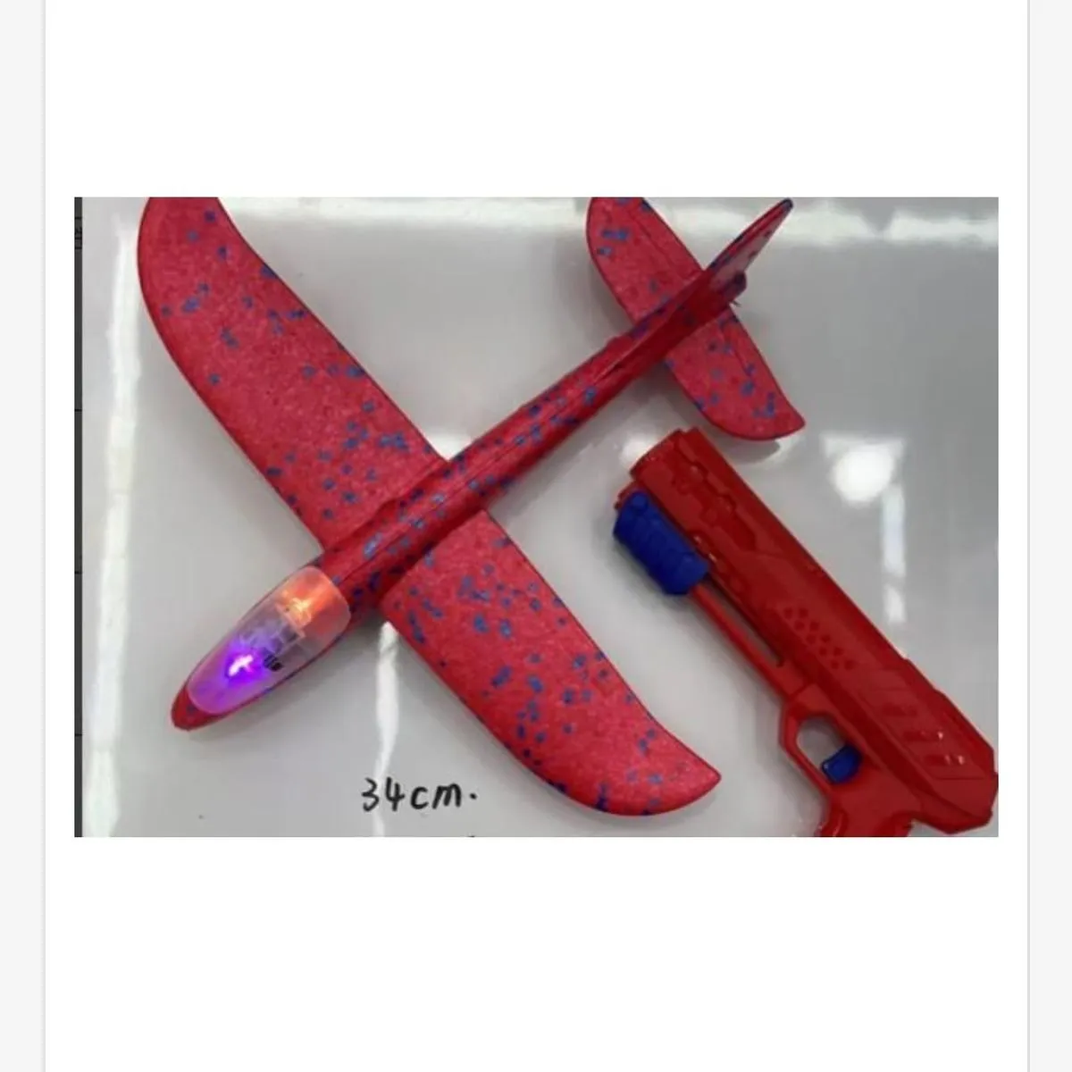 Samolot styropianowy 34cm z wyrzutnią i światłem LED, mix kolorów