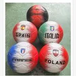 Mini piłki nożne z flagami: Niemcy, Hiszpania, Włochy, Francja, Polska