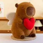 Maskotka Pluszowa Kapibara z Serduchem i Skrzydłami 40cm