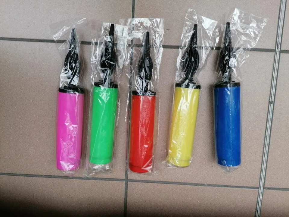 Pompka do Balonów Ręczna Mix Kolorów 12 szt.