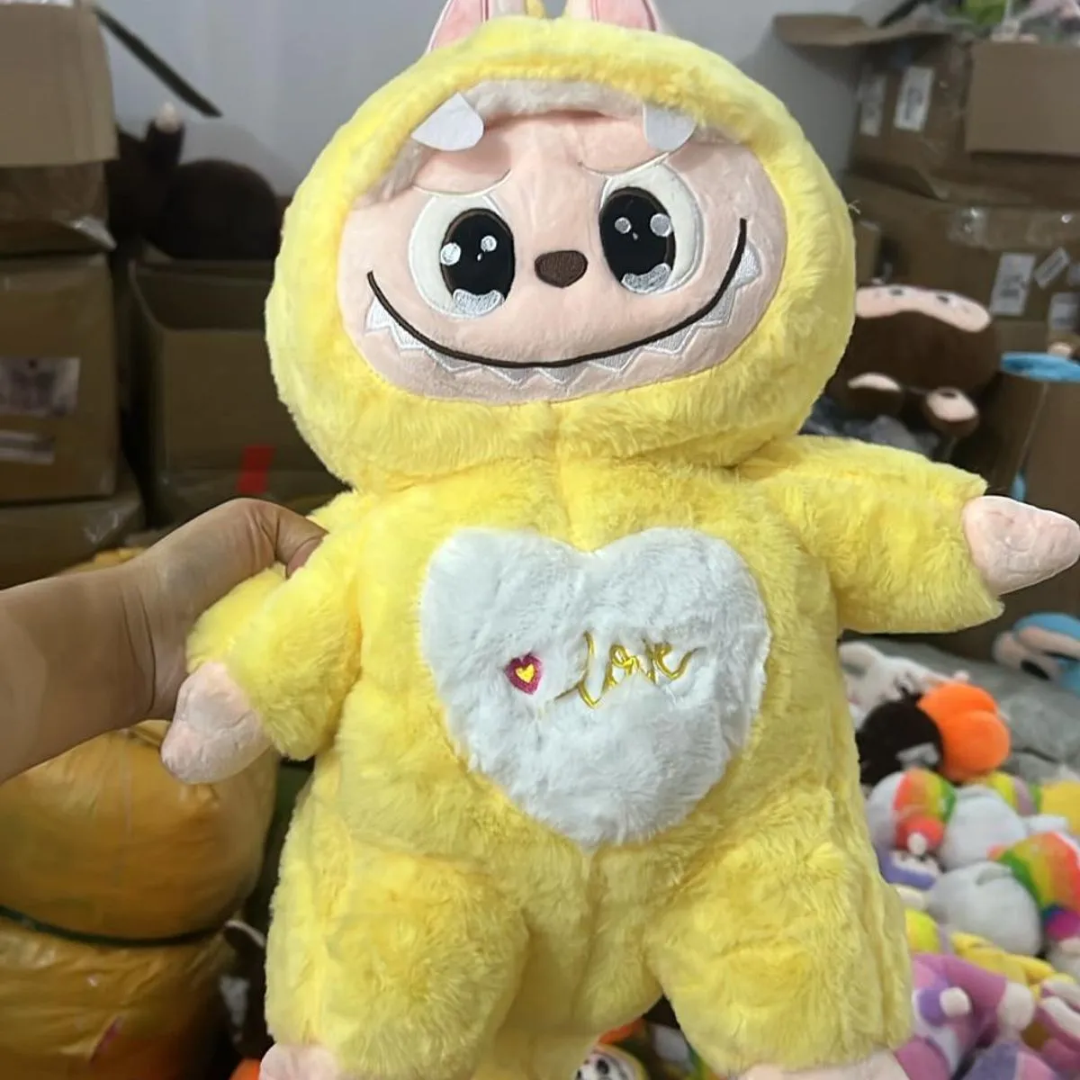 Maskotka Pluszowa Labubu 50CM Żółta z Haftem Love