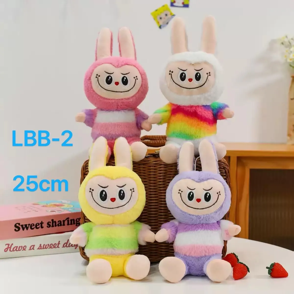 Maskotka Pluszowa Labubu 25CM Kolorowe Ubranka Mix Wzorów