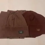 Czapki damskie LGC beżowe i bordowe, prążkowane, 12 szt