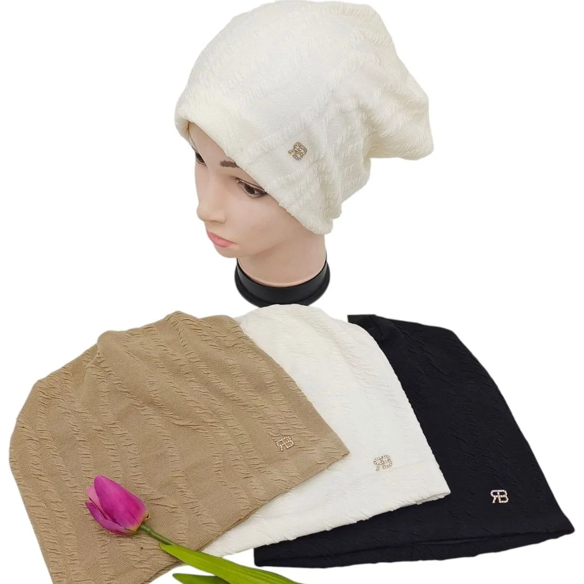 Czapki damskie beanie RB kremowa, biała, czarna