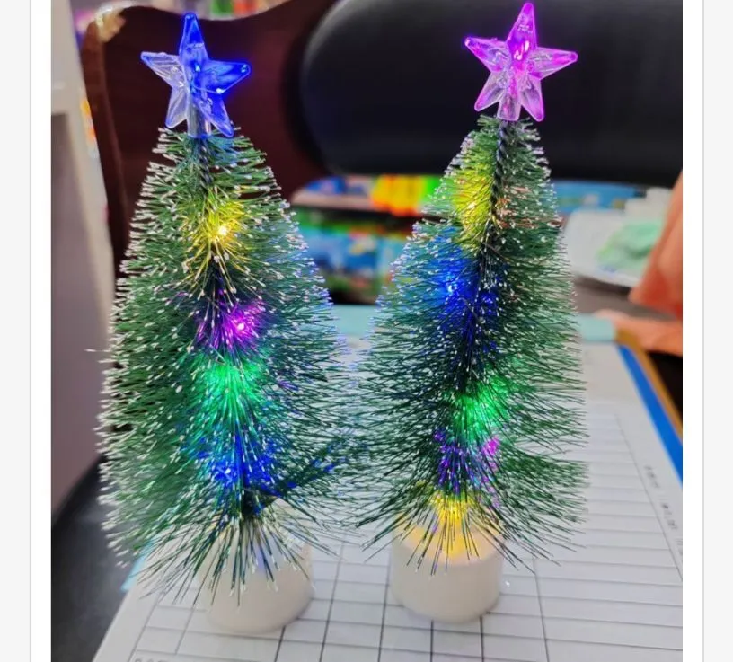 Choinki LED kolorowe z podświetleniem LED
