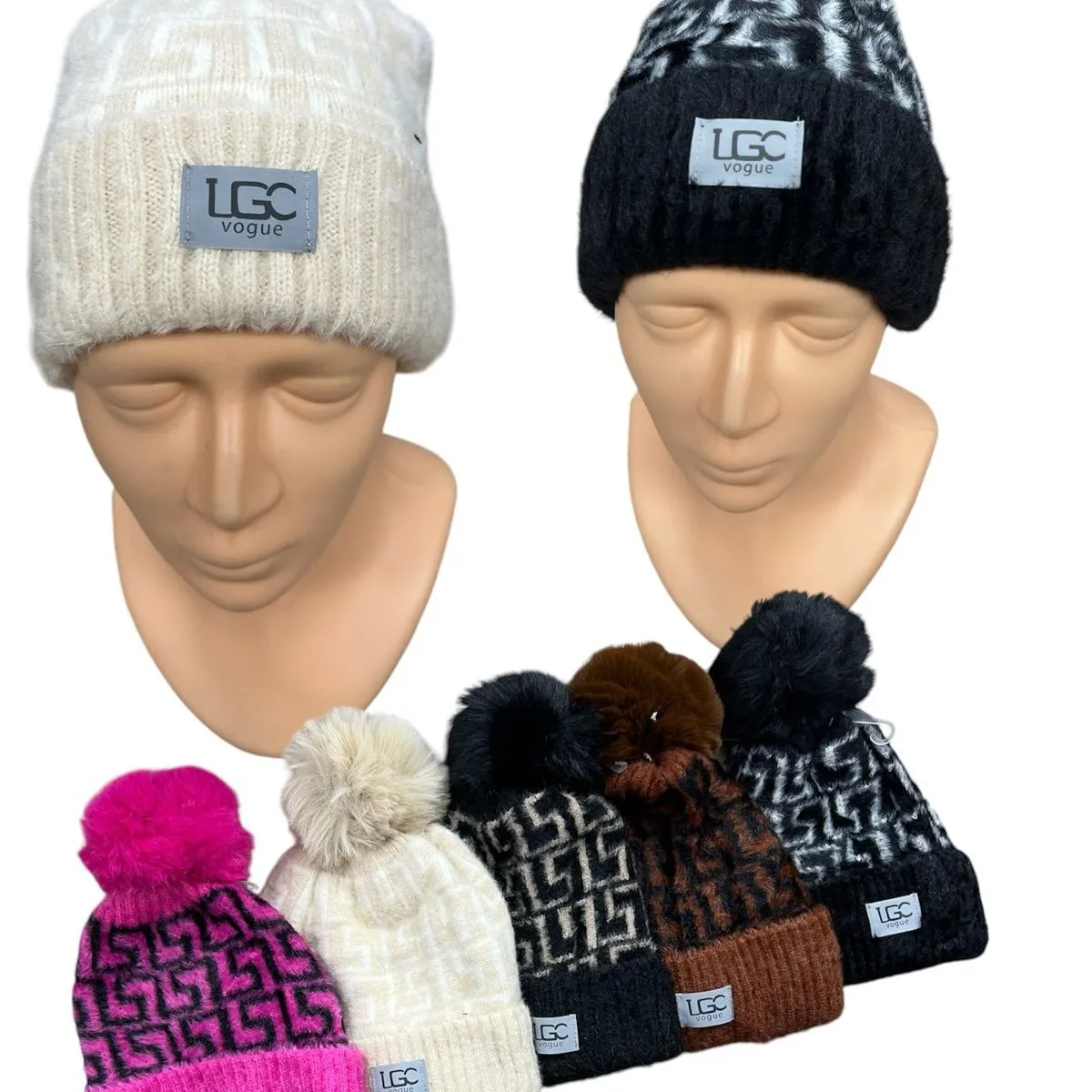 Czapki damskie z pomponem UGG wzór 02 D351-1 Alpakka