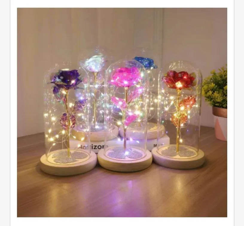 Lampka LED Róża w Szklanej Kuli z Podświetleniem