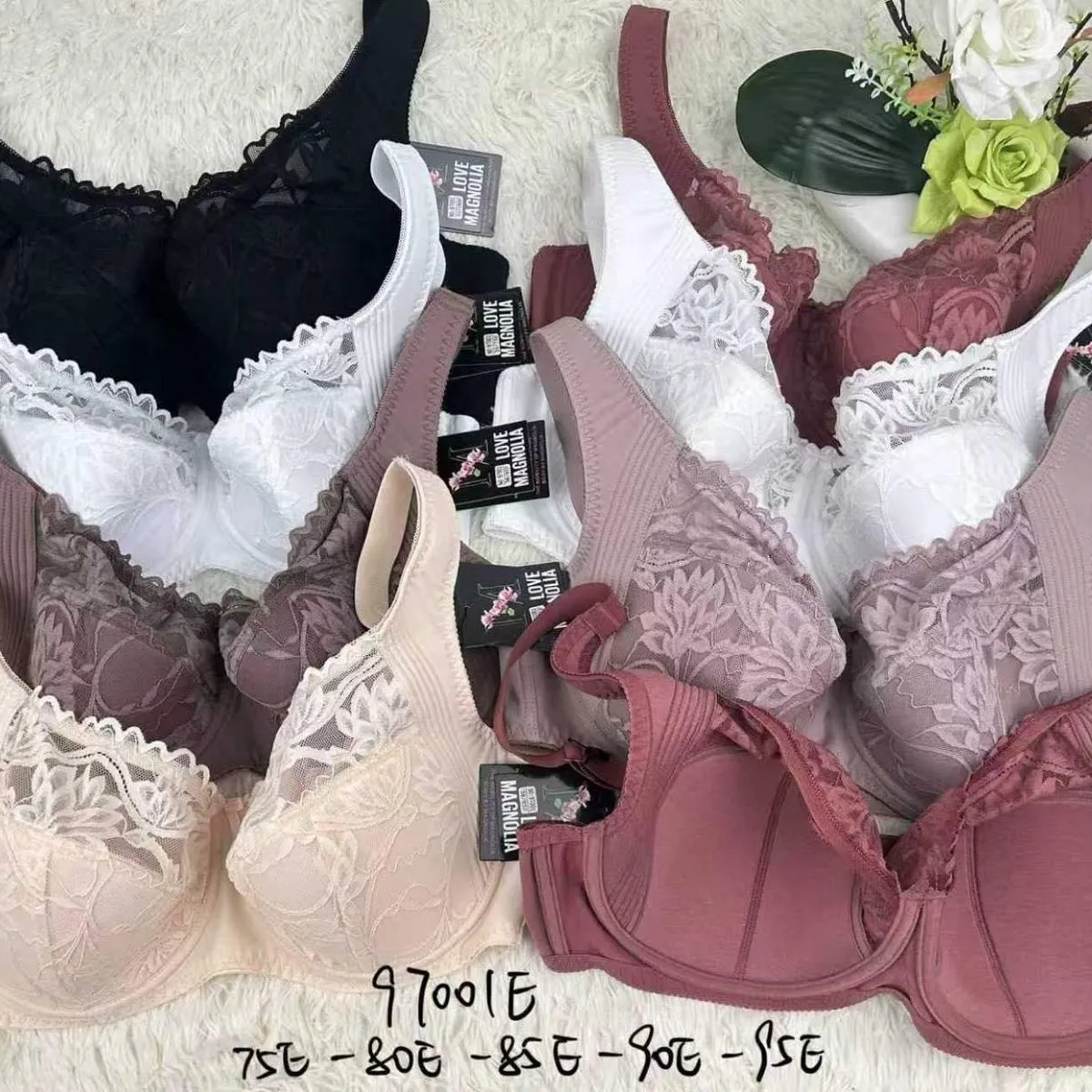 Biustonosz damski koronkowy push-up 9701E różne kolory